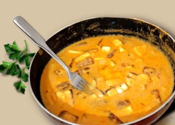 বিনা তেলে পনিরের রান্না , সাথে স্পেশাল টিপস