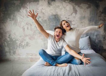 লিভ ইন না কি লিভ আউট !