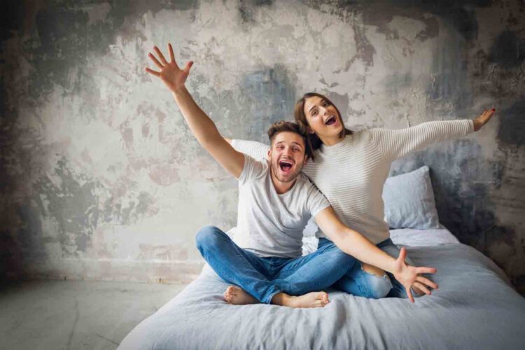 লিভ ইন না কি লিভ আউট !