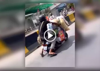 জীবনের ঝুঁকি নিয়ে স্কুটি চালানোয় ভিডিও শেয়ার পুলিশের