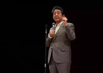 আশঙ্কায় সত্য, প্রয়াত প্রাক্তন প্রধানমন্ত্রী শিনজো অ্যাবে।