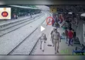 চলন্ত ট্রেনের সামনে পা পিছলে পড়ে গেল যাত্রী, তারপর ? দেখুন ভিডিও