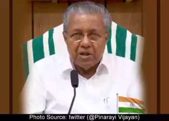Kerala-CM-wrote-a-letter-informing-PM-Modi-not-accepting-to-make-Hindi-language