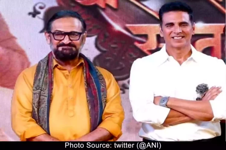 Akshay-Kumar-Marathi-debut-with-Mahesh-Manjrekars-Vedat-Marathe-Veer-Daudale-Saat